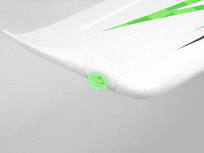 Arrows Tecnam-2010 PNP mit Schwimmer und Vector Steuerungsystem