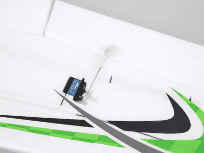 Arrows Tecnam-2010 PNP mit Schwimmer und Vector Steuerungsystem