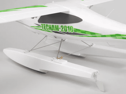Arrows Tecnam-2010 PNP mit Schwimmer und Vector Steuerungsystem
